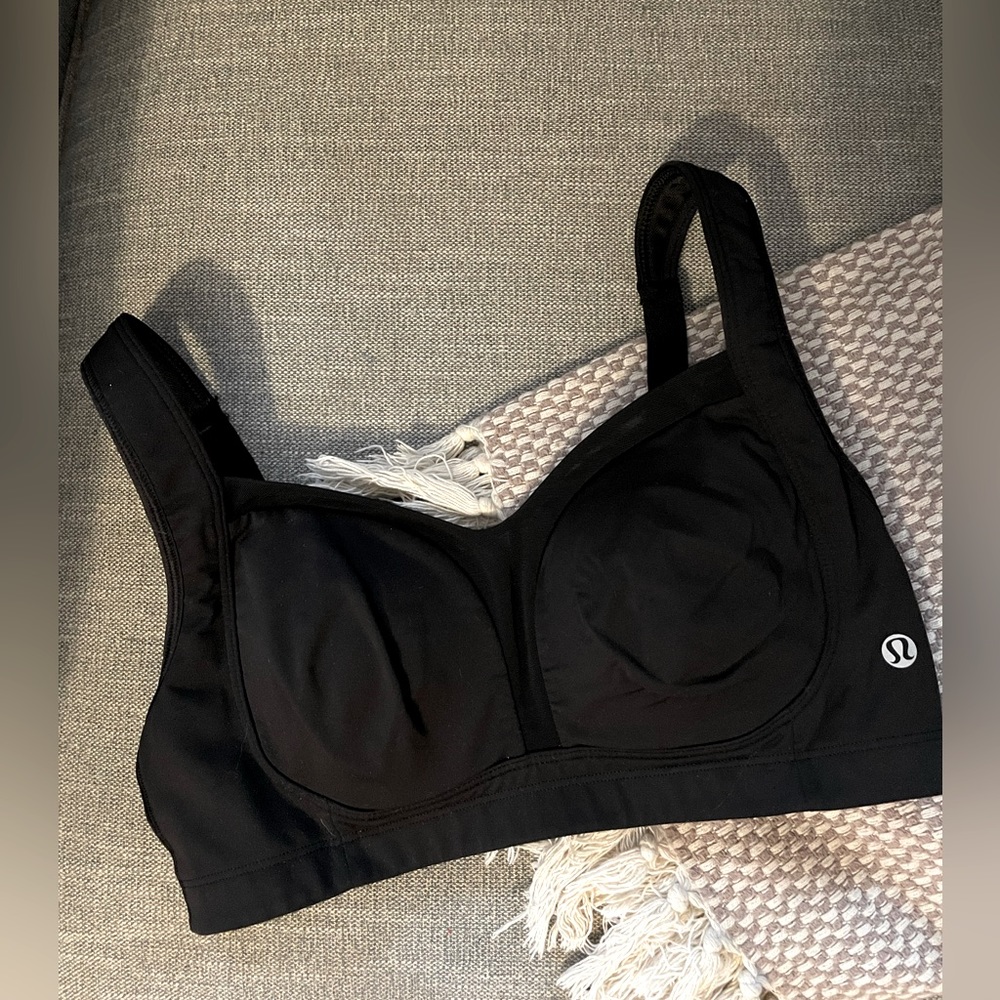 Lulu Lemon adjustable bra 34D
